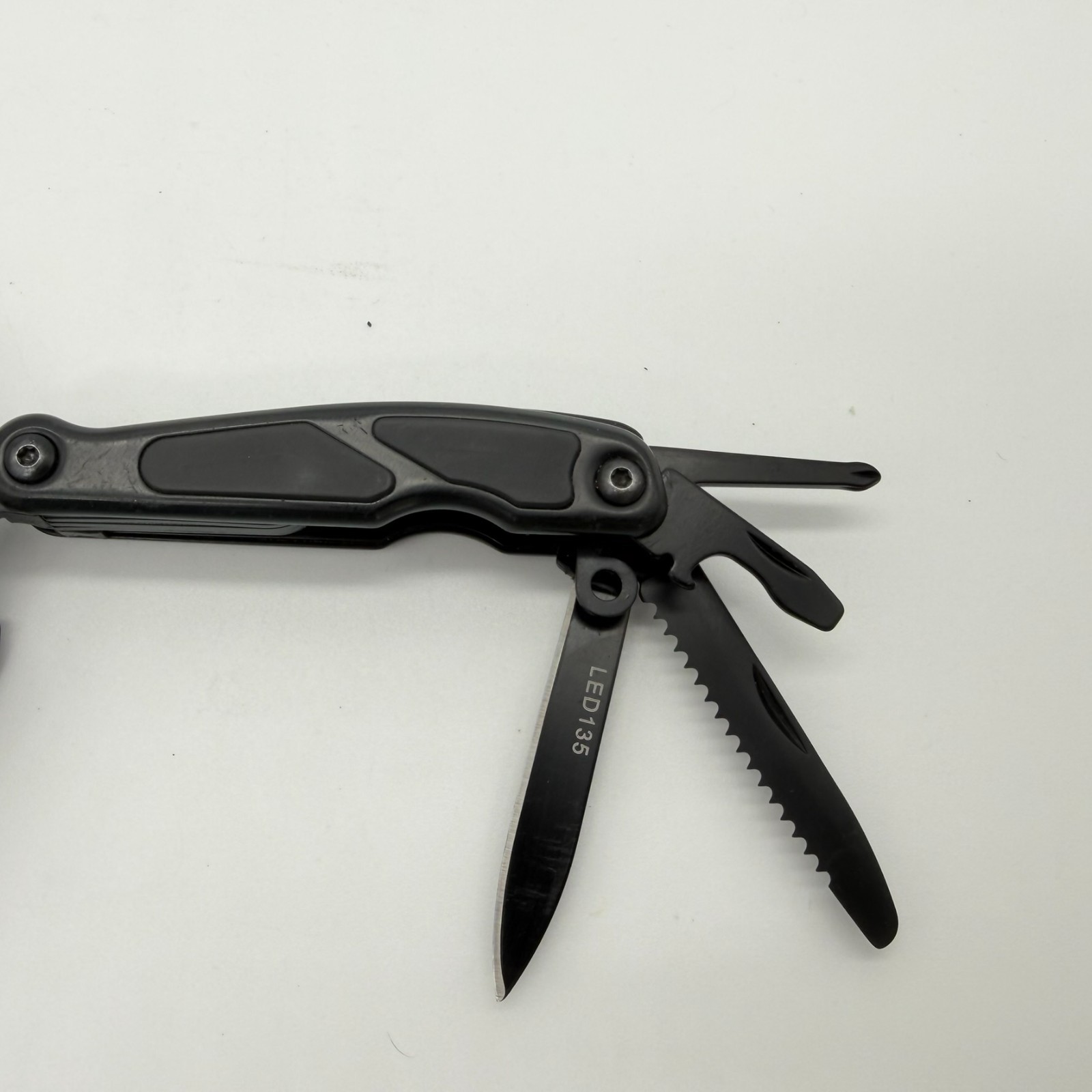 Coast LED135 Dual-LED Micro Plier Multi-Tool 14-In-1 Stainless Steel USED Black