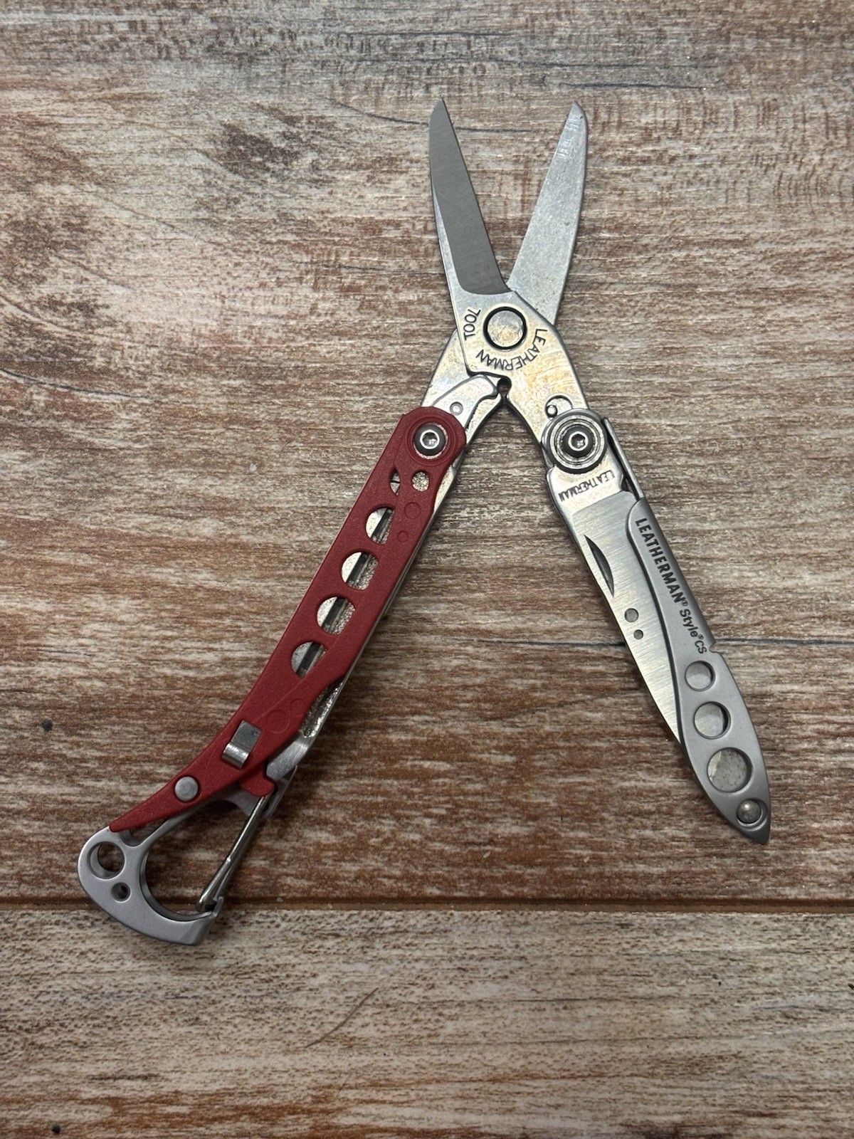 Leatherman Style CS Red Keychain Multi-Tool Scissors Tweezers – Great Cond
