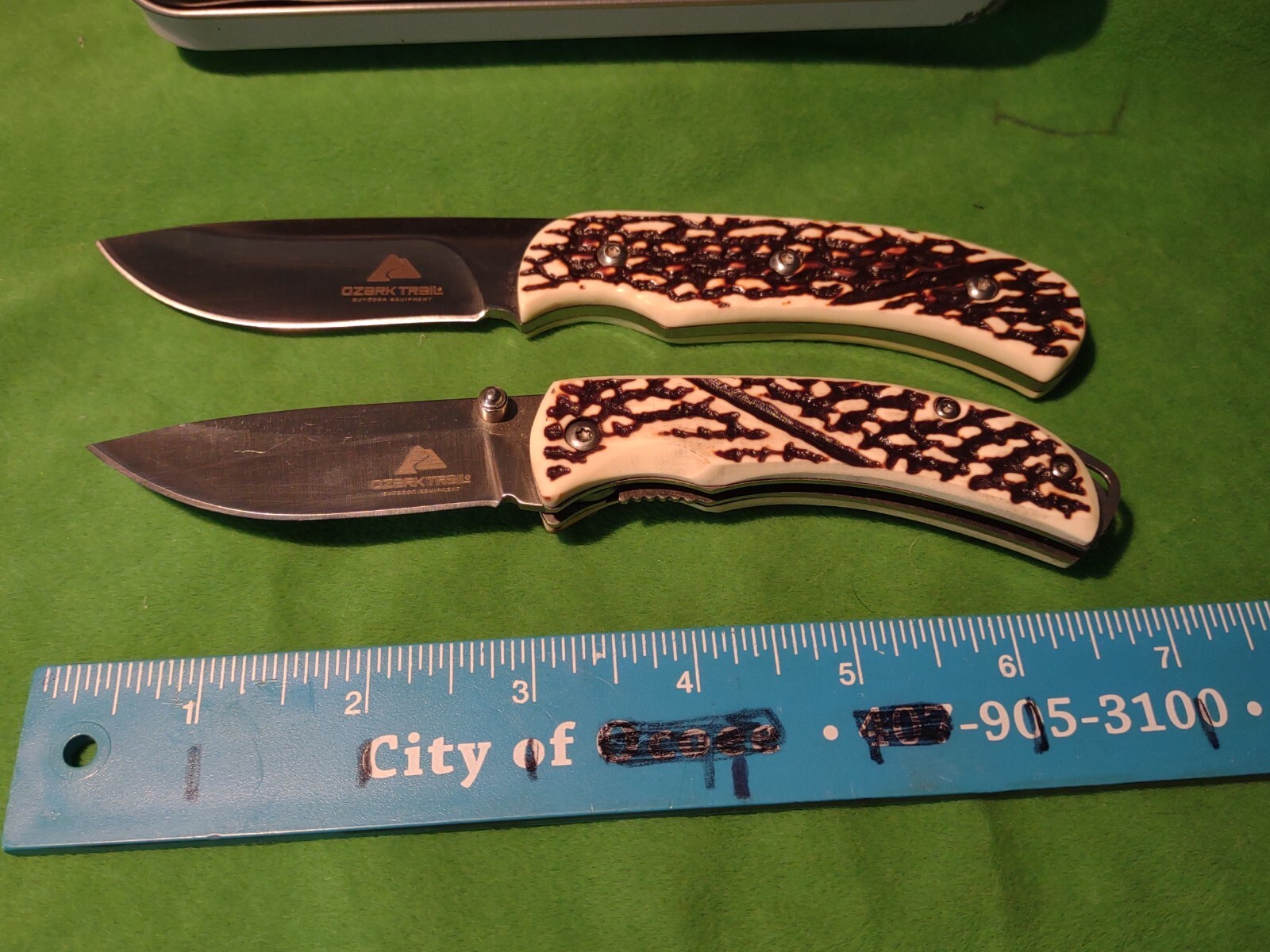 Ozark Trail 2 Piece Pocket Folding Knife Set With Collector’s Tin Box Gift