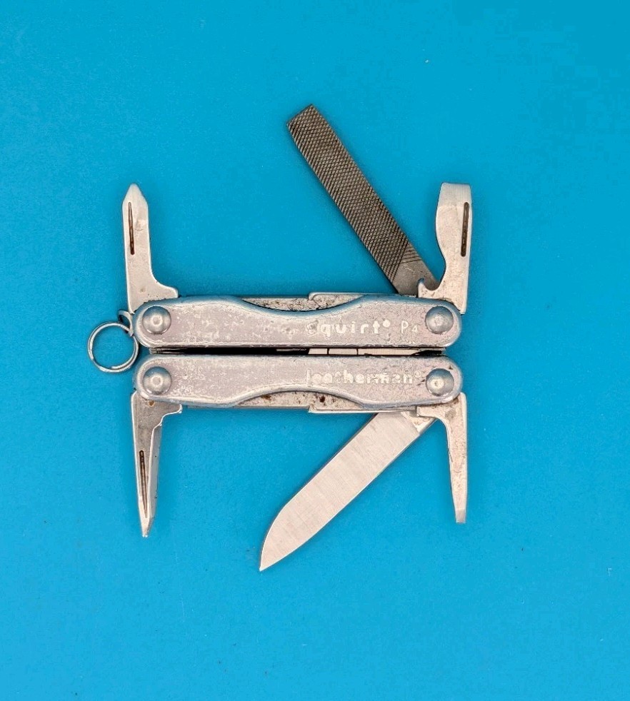 Leatherman Squirt P4 Multi-Tool, Key Ring, Retired, GRAY!