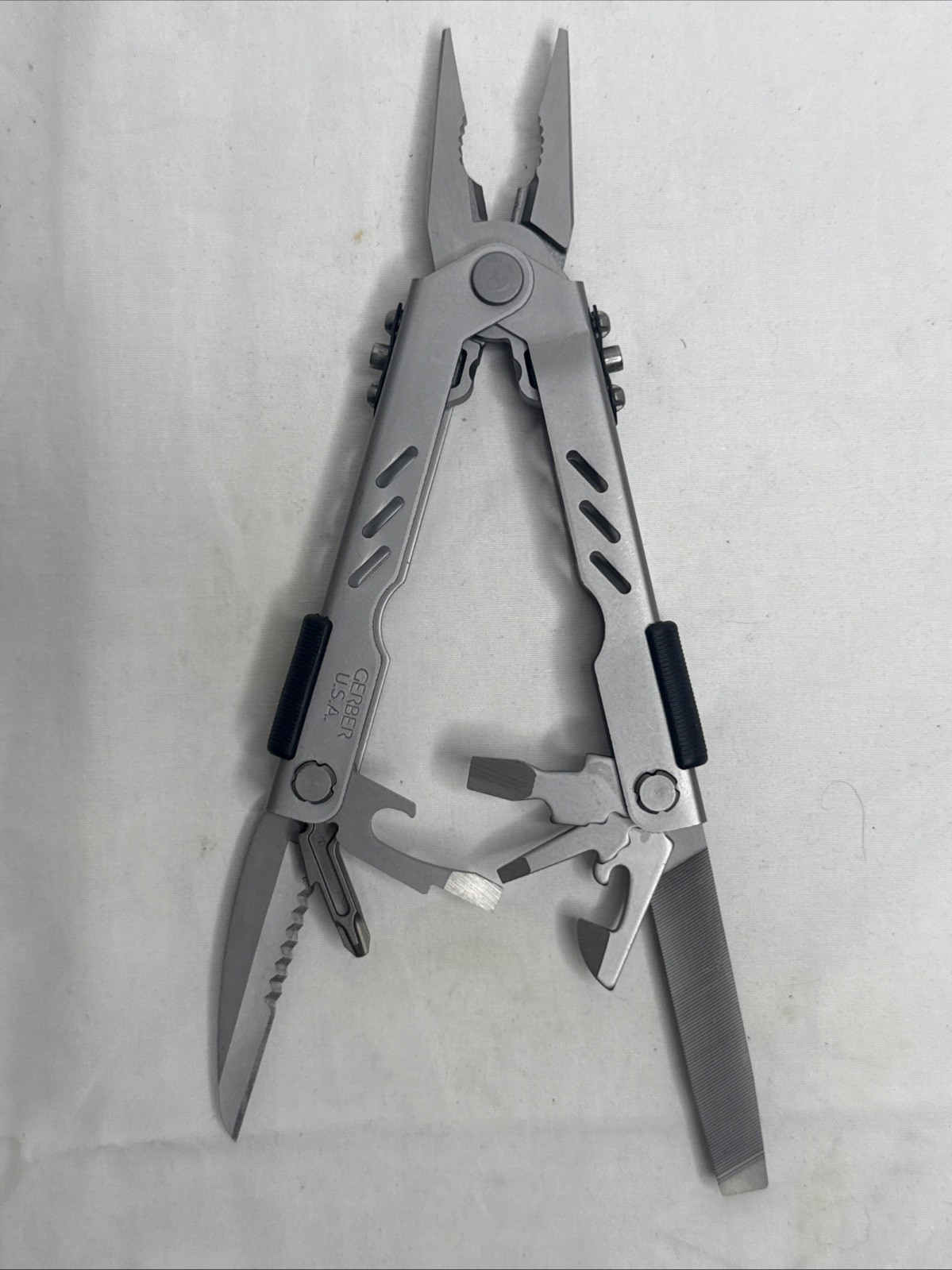 Gerber Vintage Stainless Steel Needlenose MP400 Multi-Tool!