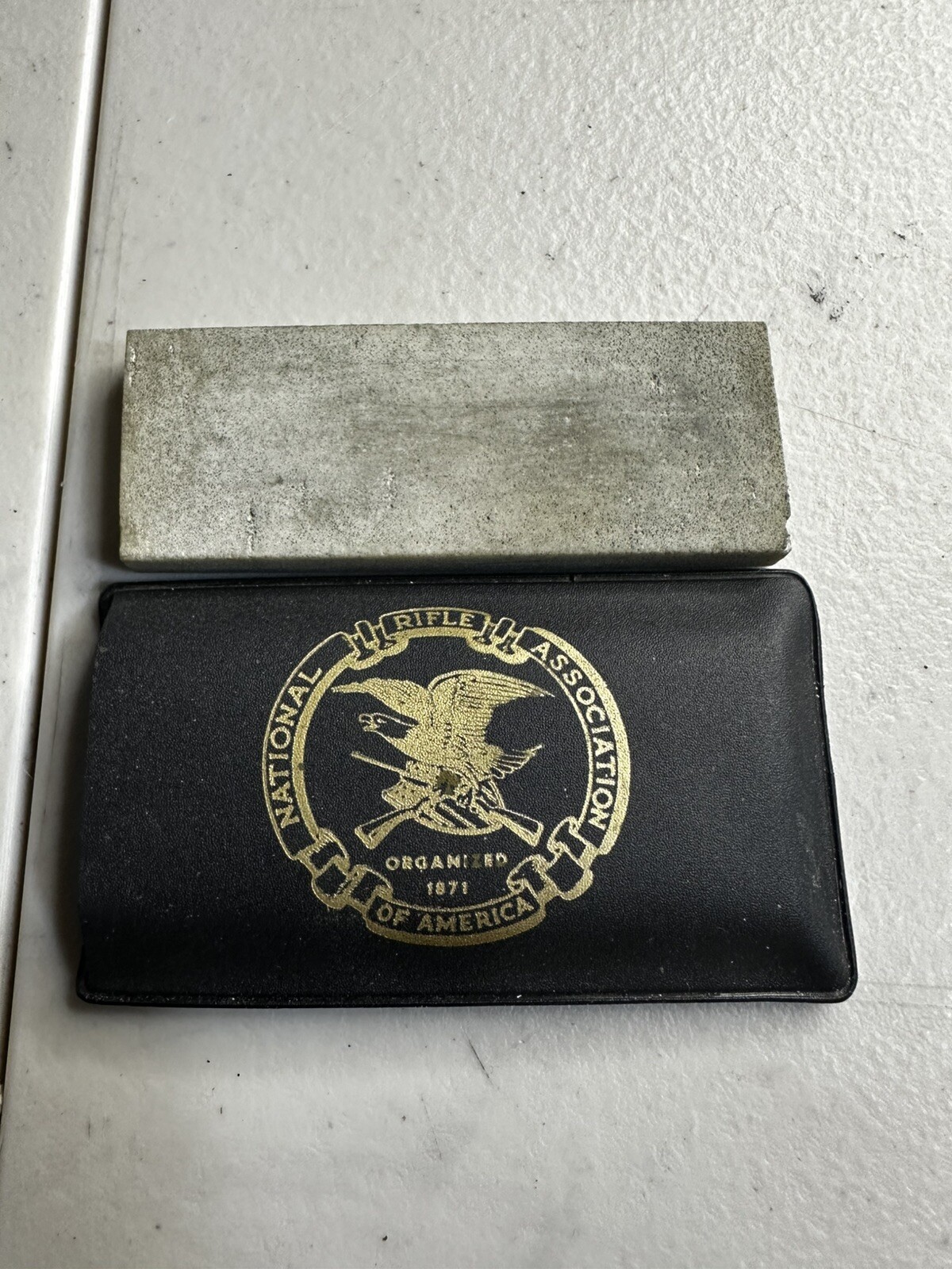 Collectible NRA National Rifle Assoc Pocket Sharpening Wet Stone w Pouch