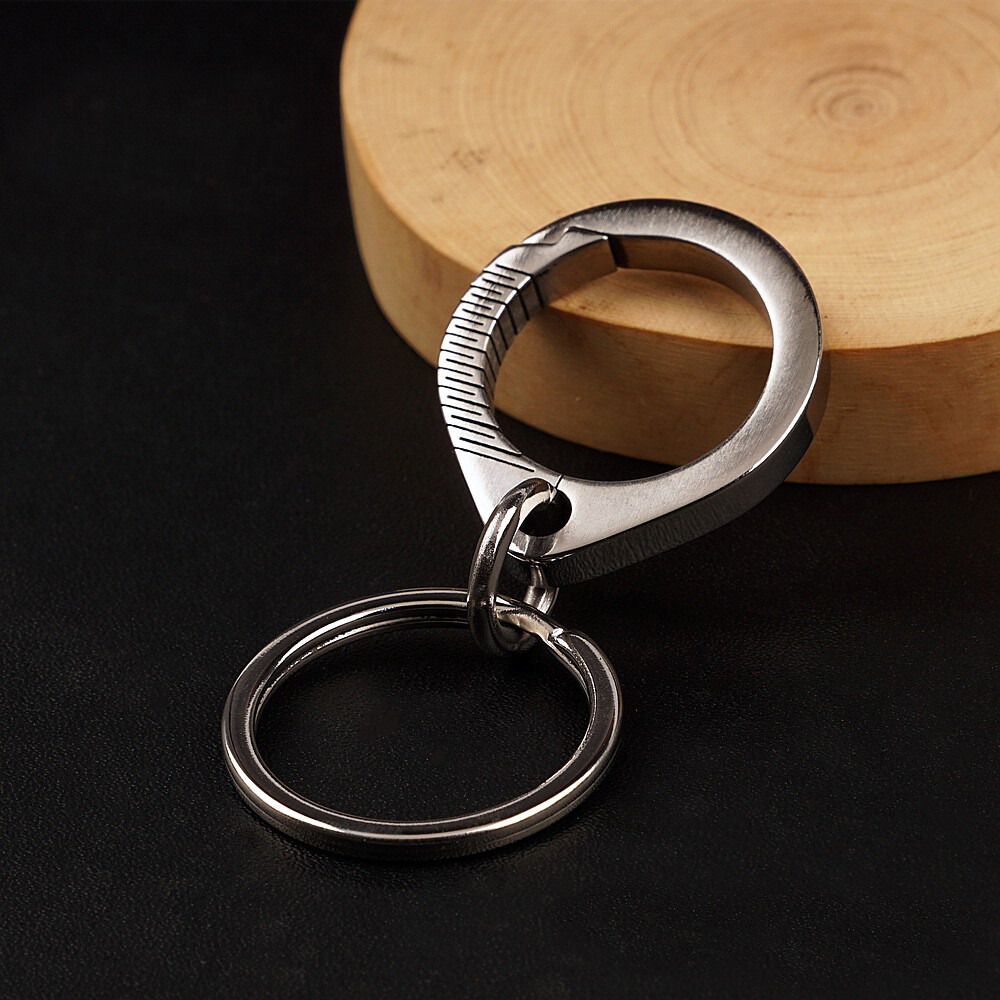 Titanium Alloy Car Keychain Pendant Key Ring Multi outdoor Backpack Key Ch,