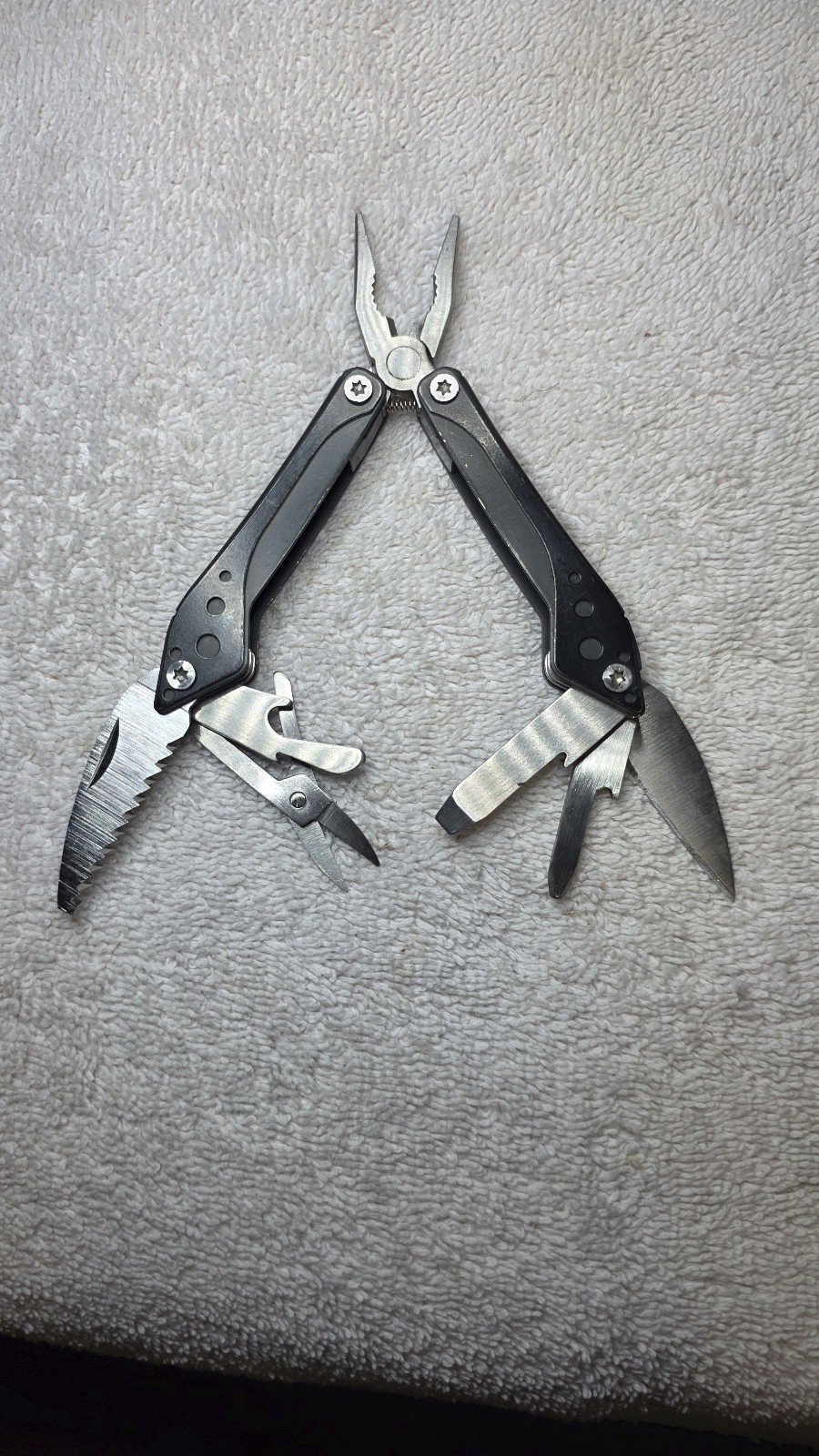 Lot of 6 Cabela’s Multi Tools!