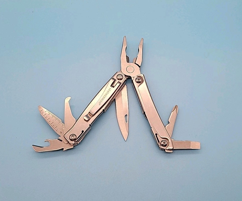 Leatherman Rev Multi-Tool – Pliers, Knife, Screwdrivers, Can Opener, File