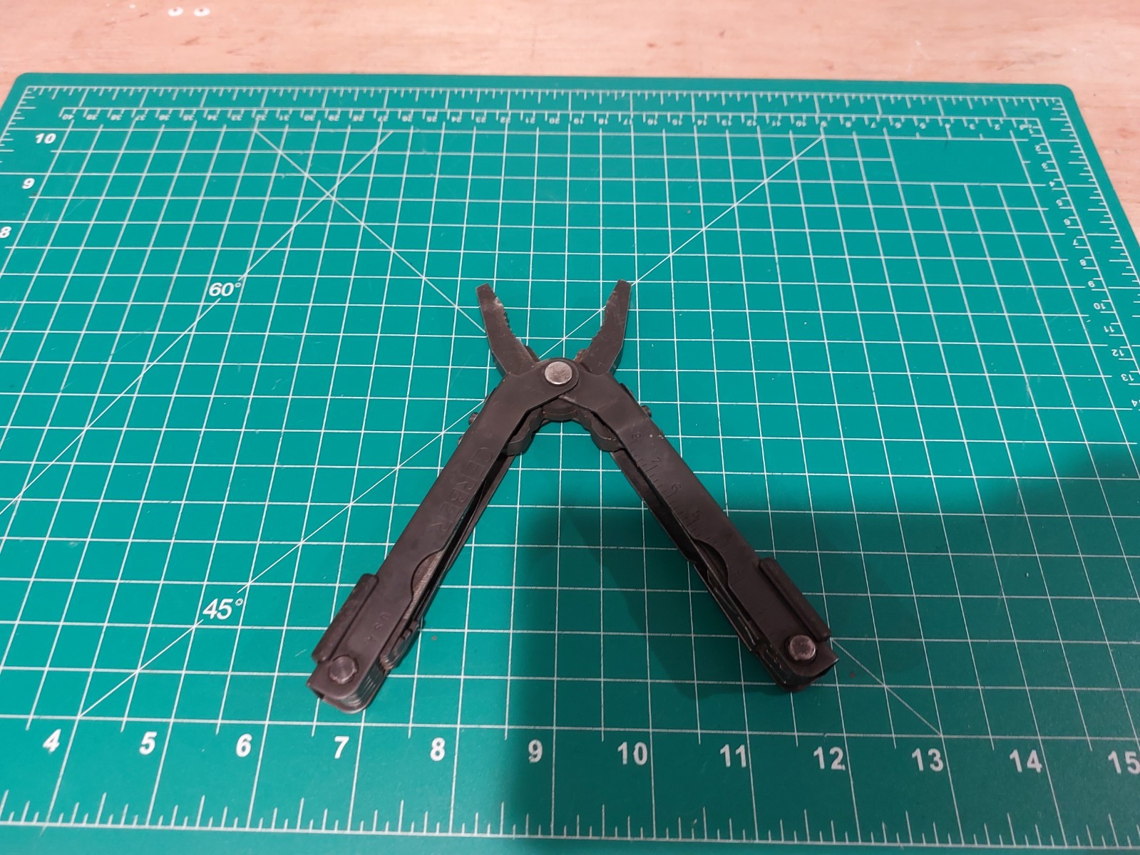 Gerber Multi-plier 600 MP 600 bluntnose Multi Tool Black Fair Shape