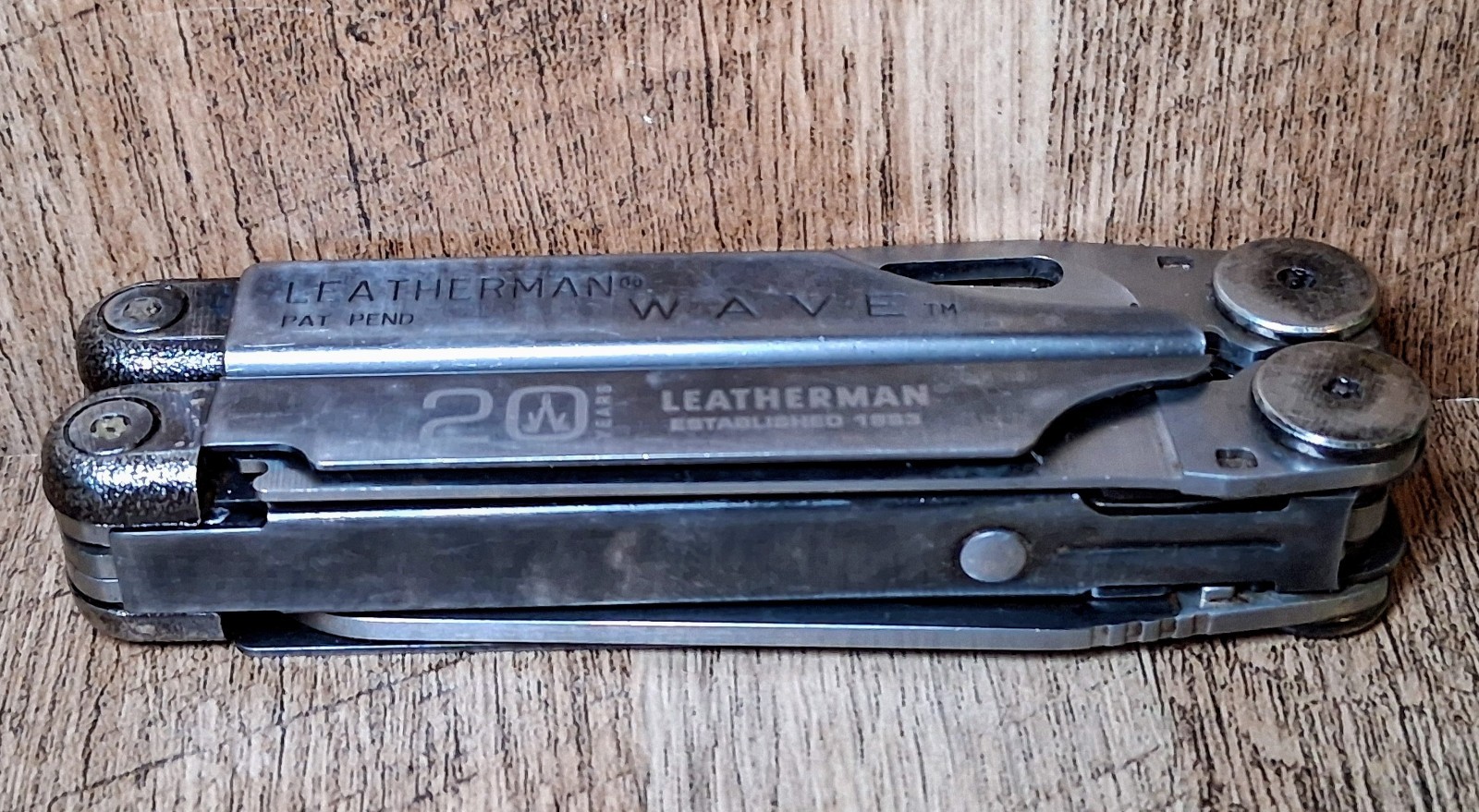 Leatherman Wave 20TH Anniversary Limited Edition Year 2002 RARE + Sheath