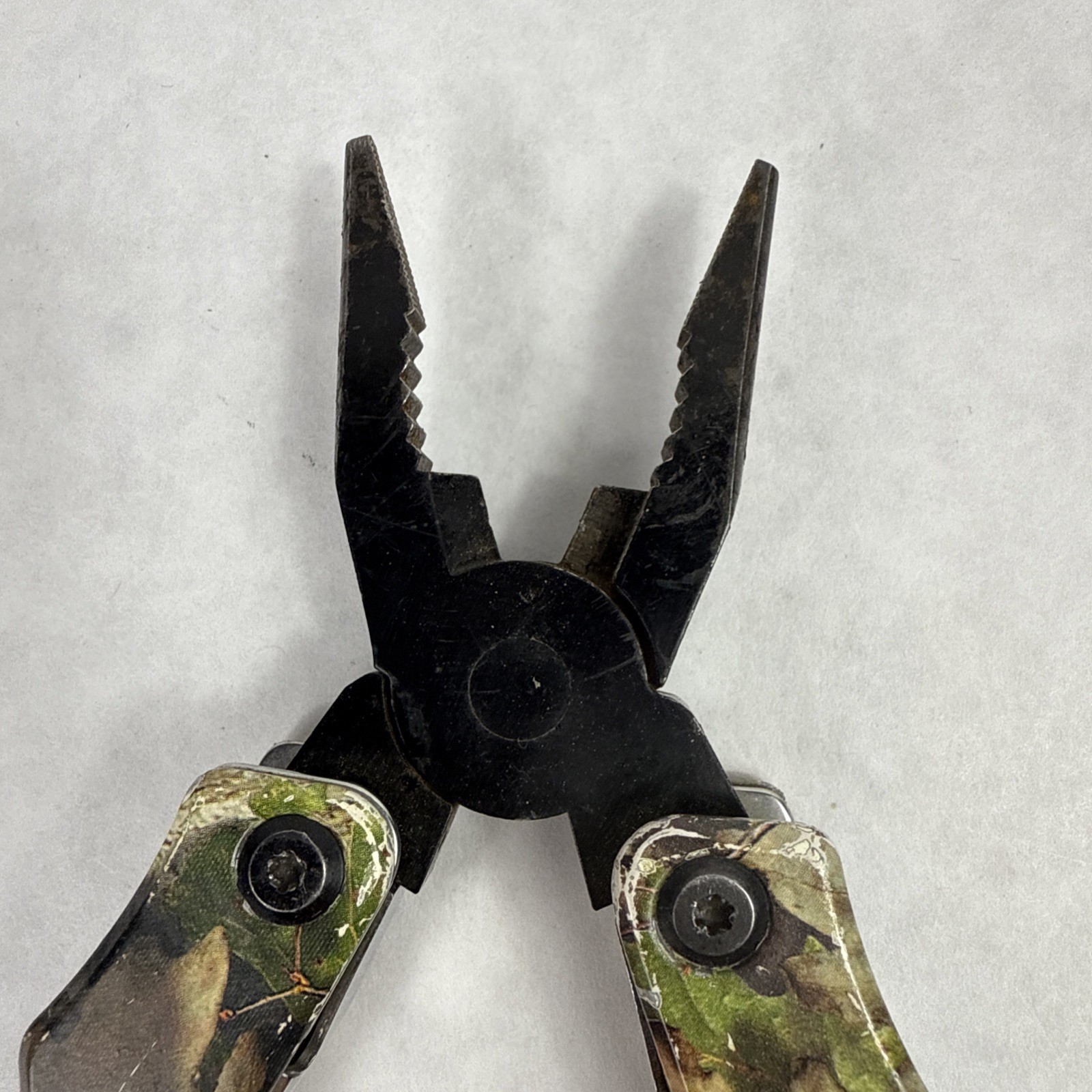 Camo Multi Tool Mossy Oak & Ozark Trail *See Photos Read