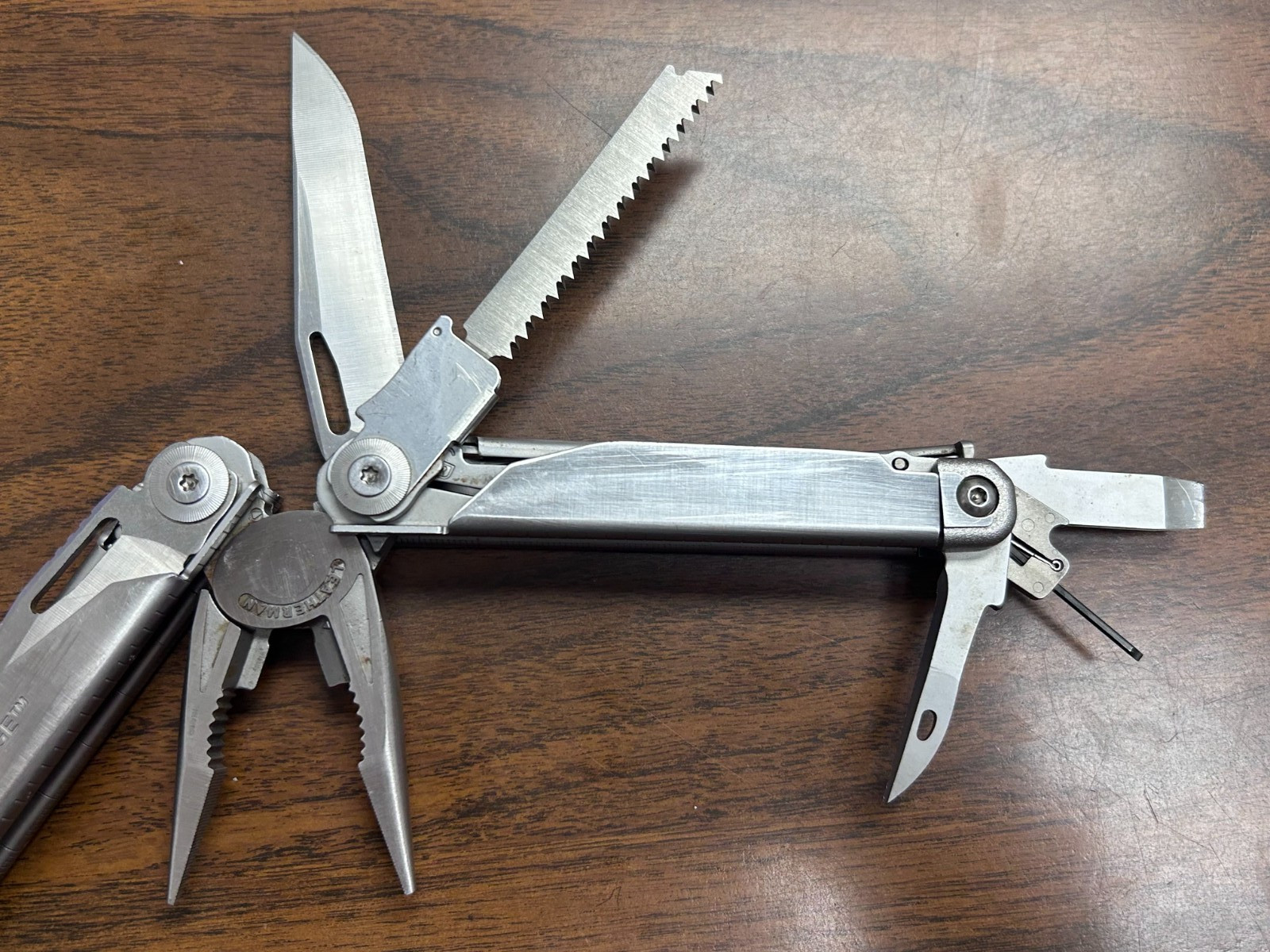 Leatherman Surge Multi-Tool with Black Case & Accessories