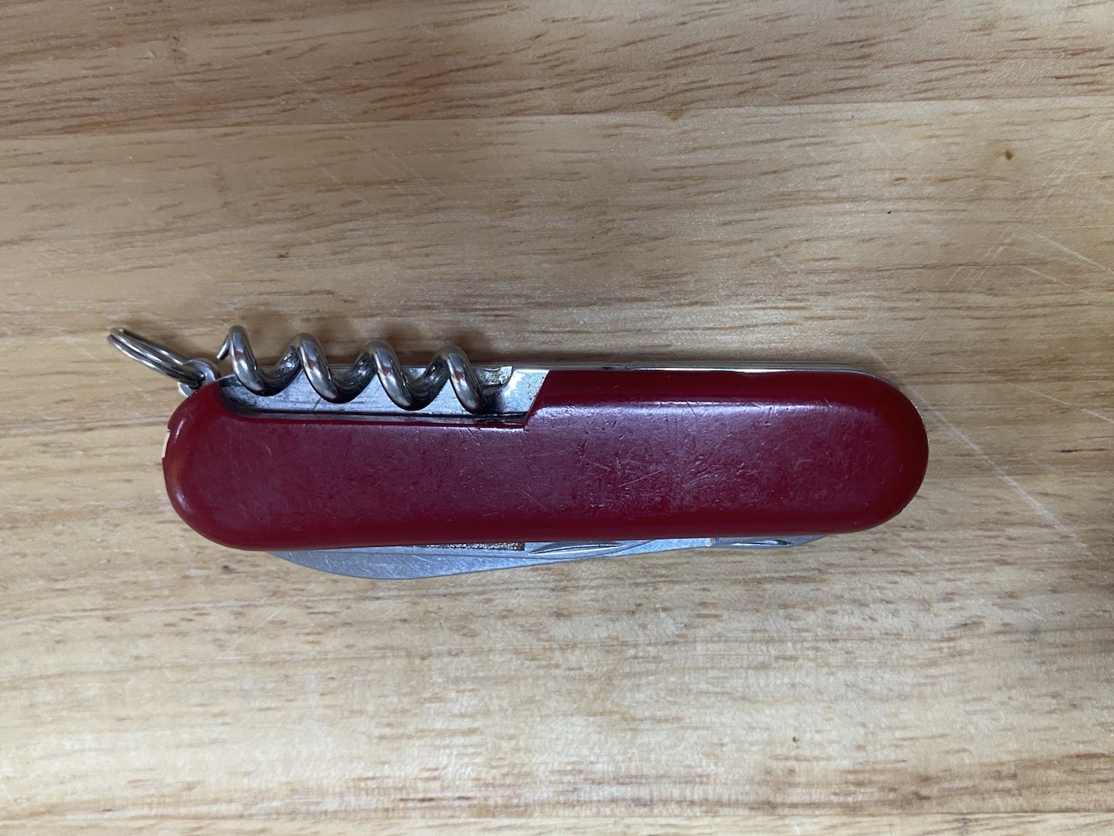Wenger Traveler Swiss Army Knife Red 7-Tool 2.5in Blade Scissors Corkscrew