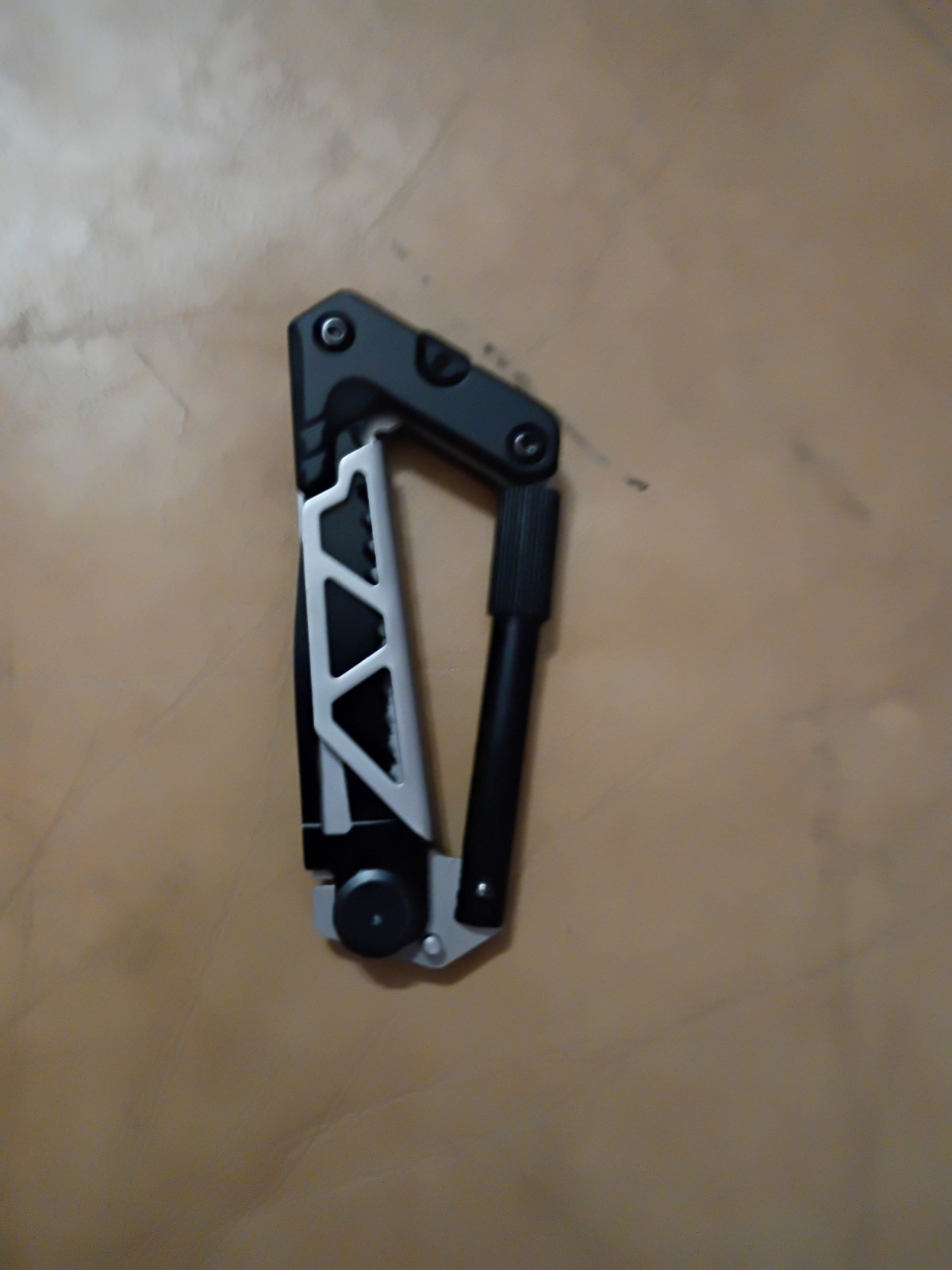 Carabineer Clip Multi Tool/Knife