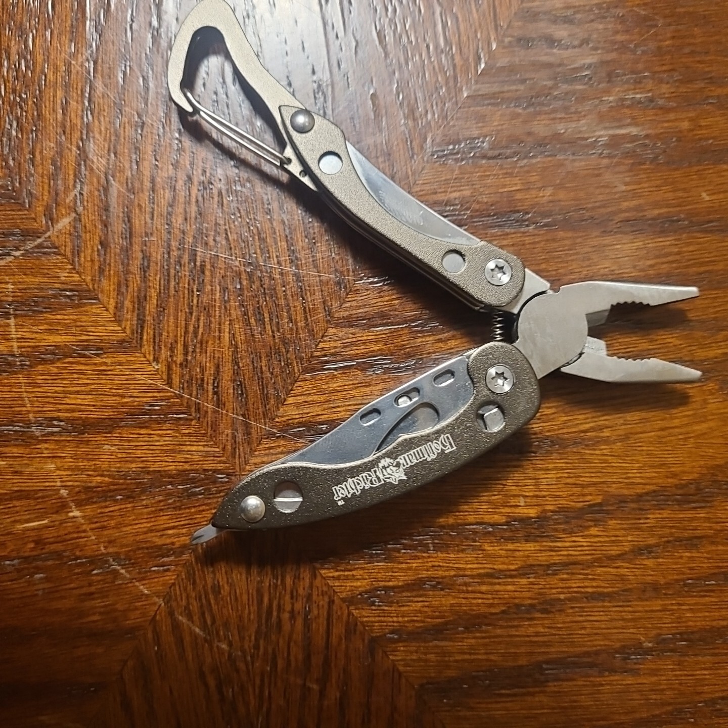 Hoffman Richter Mini Multi Tool Knife Bottle Phillips Serrated Plier