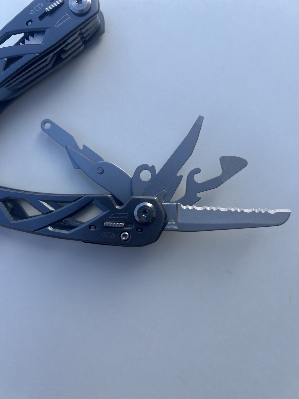 Gerber Suspension non-NXT Heavy Duty Multi-Tool / Silver *New In Box*