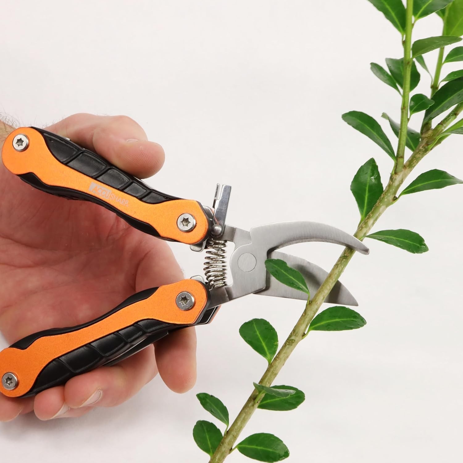 Sportsman Multitool 11 in 1 with Pruner Clippers Compact Foldable Design
