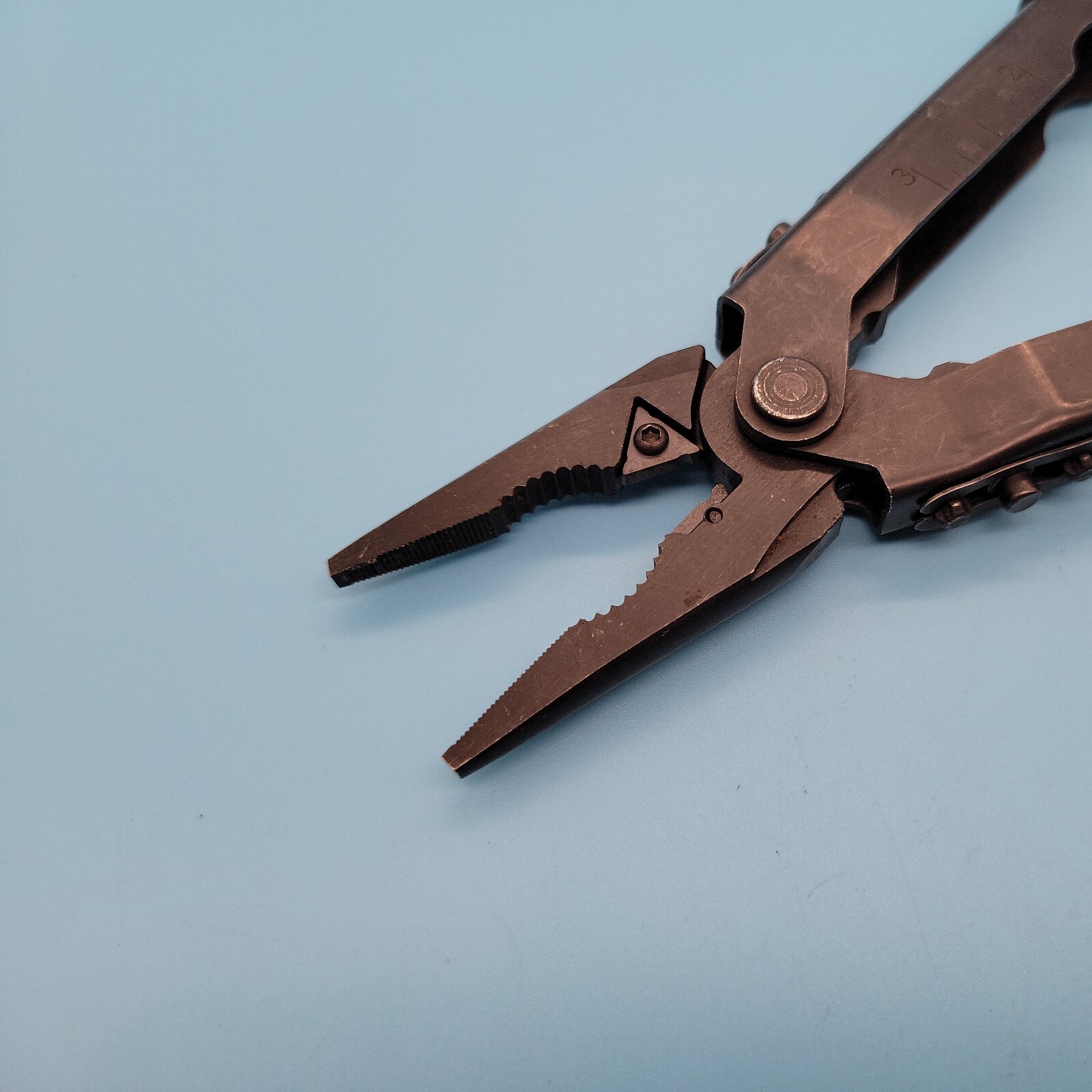 Gerber USA Multiplier MP600 Multi-Tool Black Needle Nose Pliers Carbide Cutters