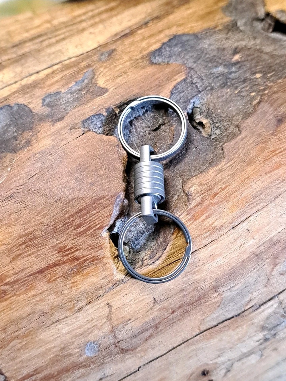 Pro Mini Series Titanium Swivel With 16mm Titanium Sidepush Keyrings
