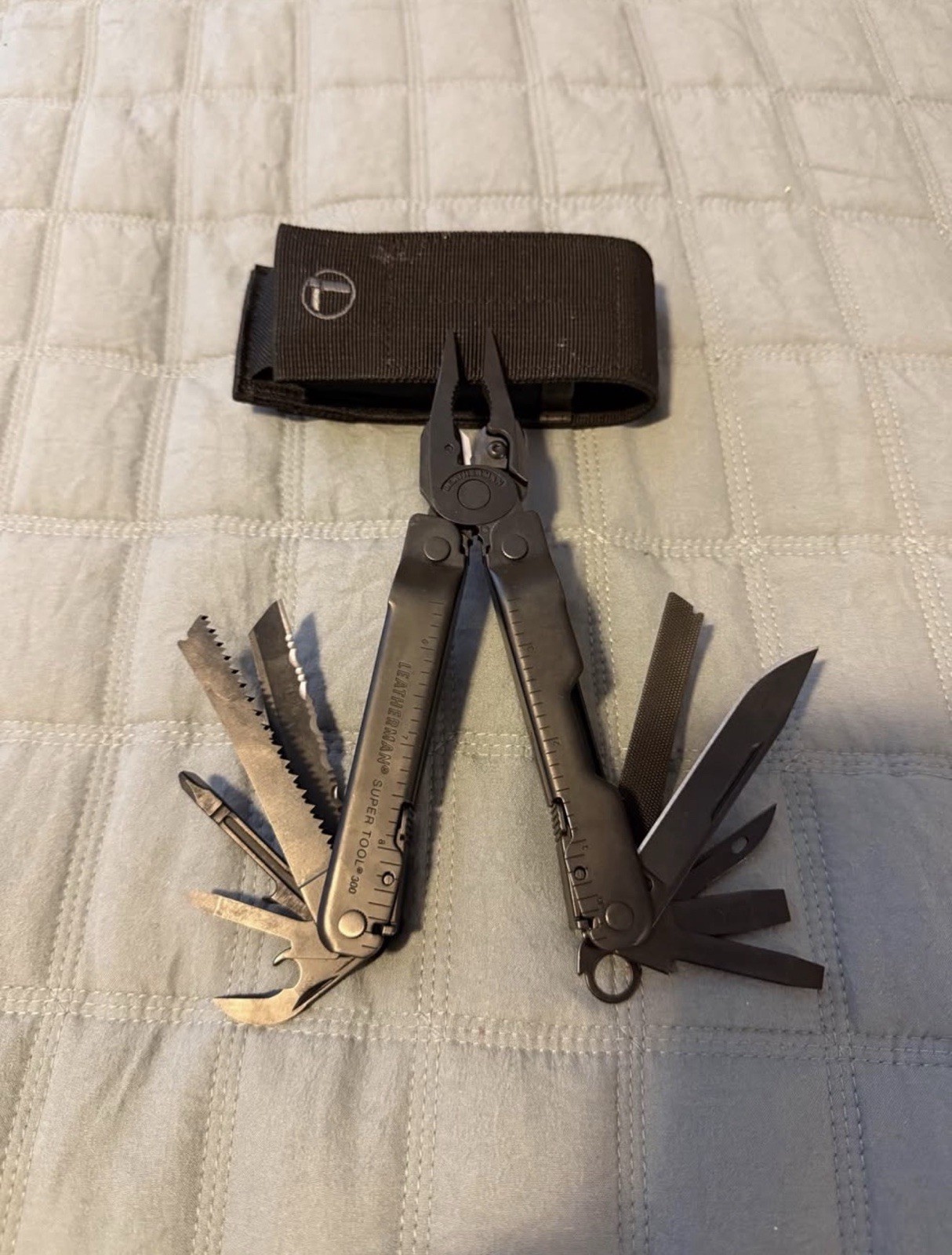 Leatherman Super Tool 300 Multi-Tool Black with Heavy Black MOLLE Sheath