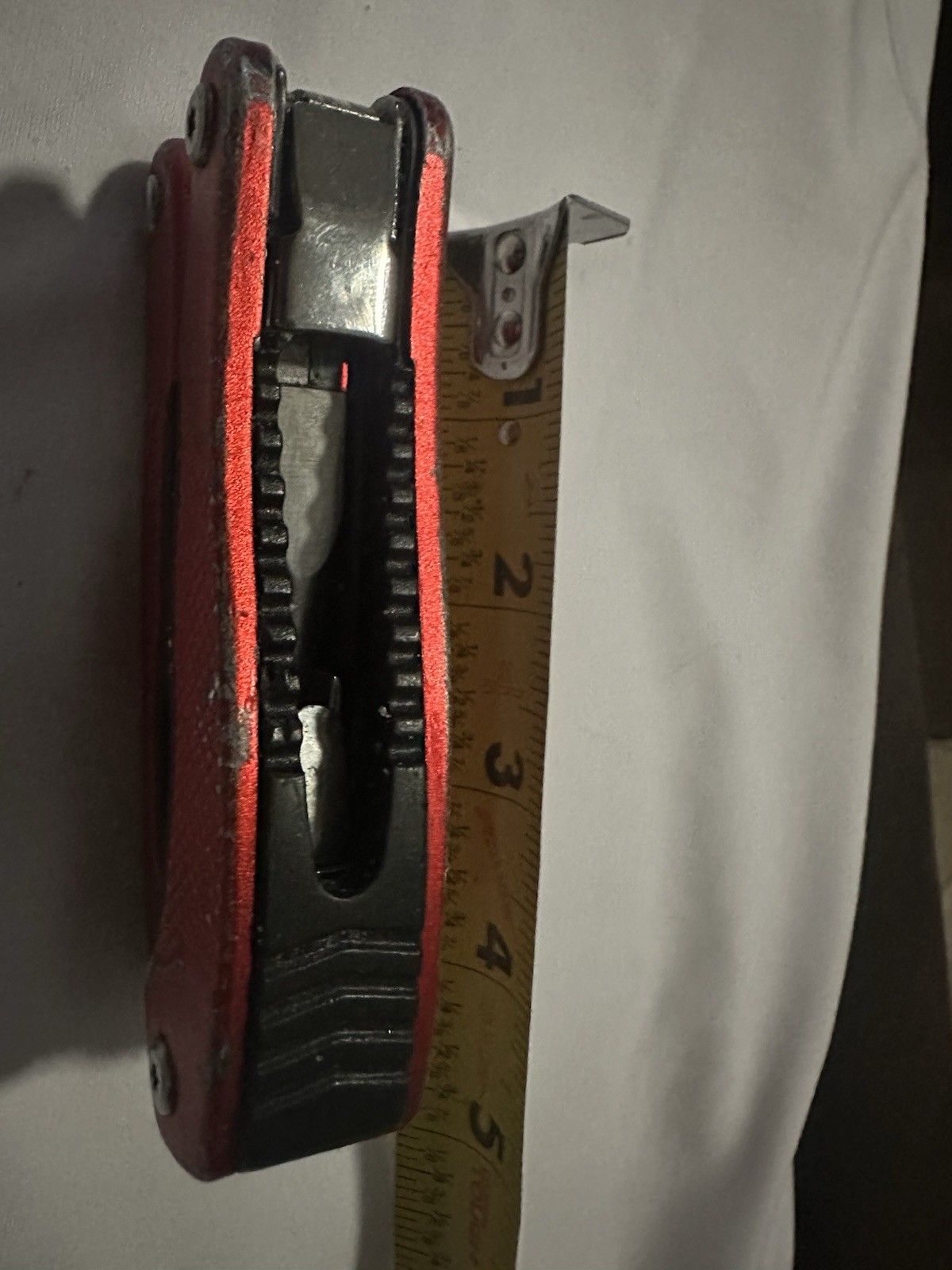 Hyper Tough 12 In One Multitool 4” Closed With Pliers All Metal