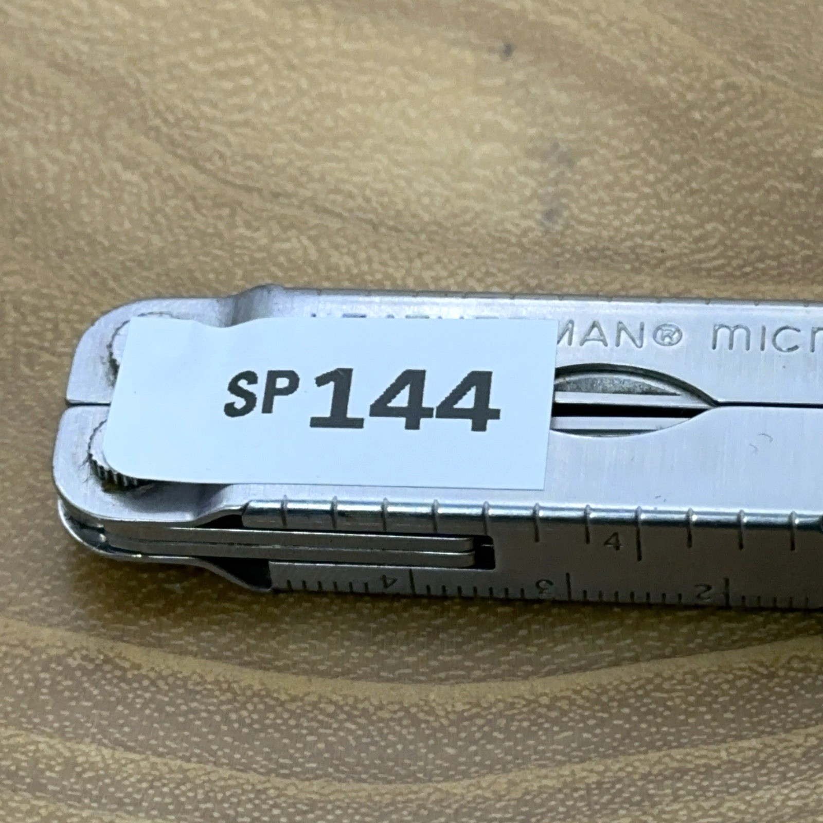 1 Leatherman Micra Stainless Mini Multitool Knife, Stainless Dated 0?/00 *READ*