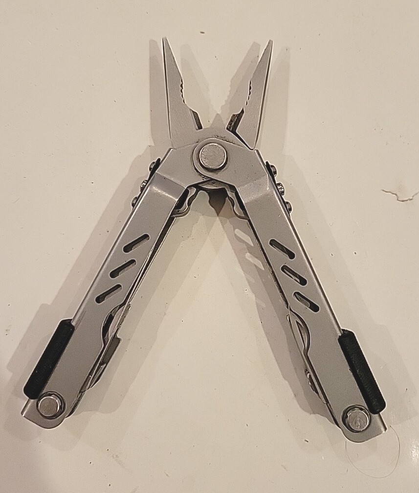 Gerber MP400 Folding Multi-Tool Knife Hunting Camping Hiking Prepper EUC