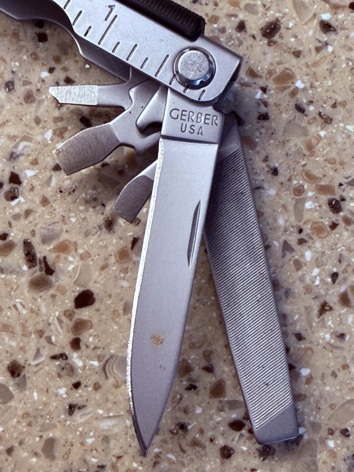 Gerber MP600 Multi Tool 14 tools Simonds USA Made Stainless Steel with Sheath