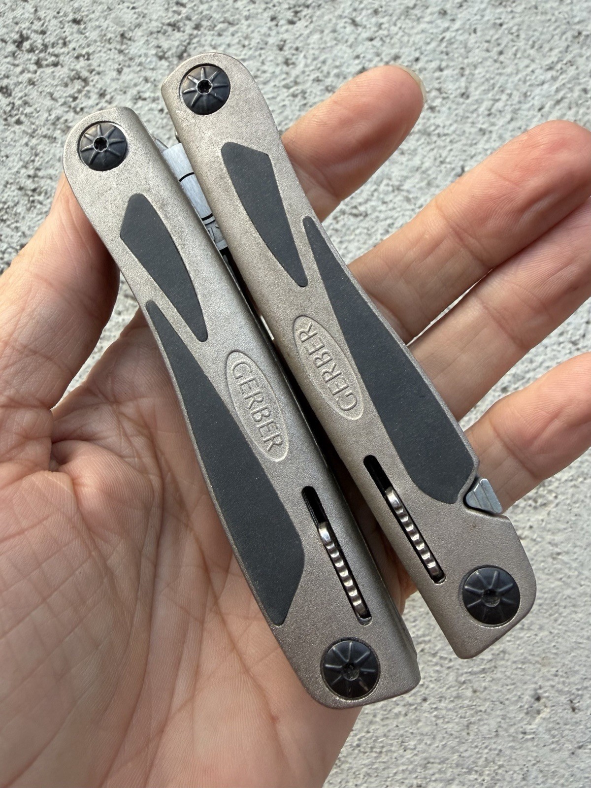 GERBER MULTI PLIER MP800 USA LEGEND FOLDING MULTI TOOL KNIFE 066V GOOD CONDITION