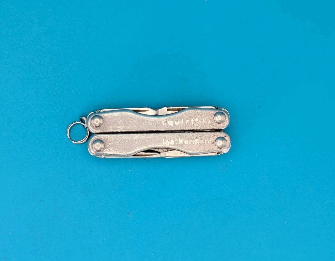 Leatherman Squirt P4 Multi-Tool, Key Ring, Retired, GRAY!
