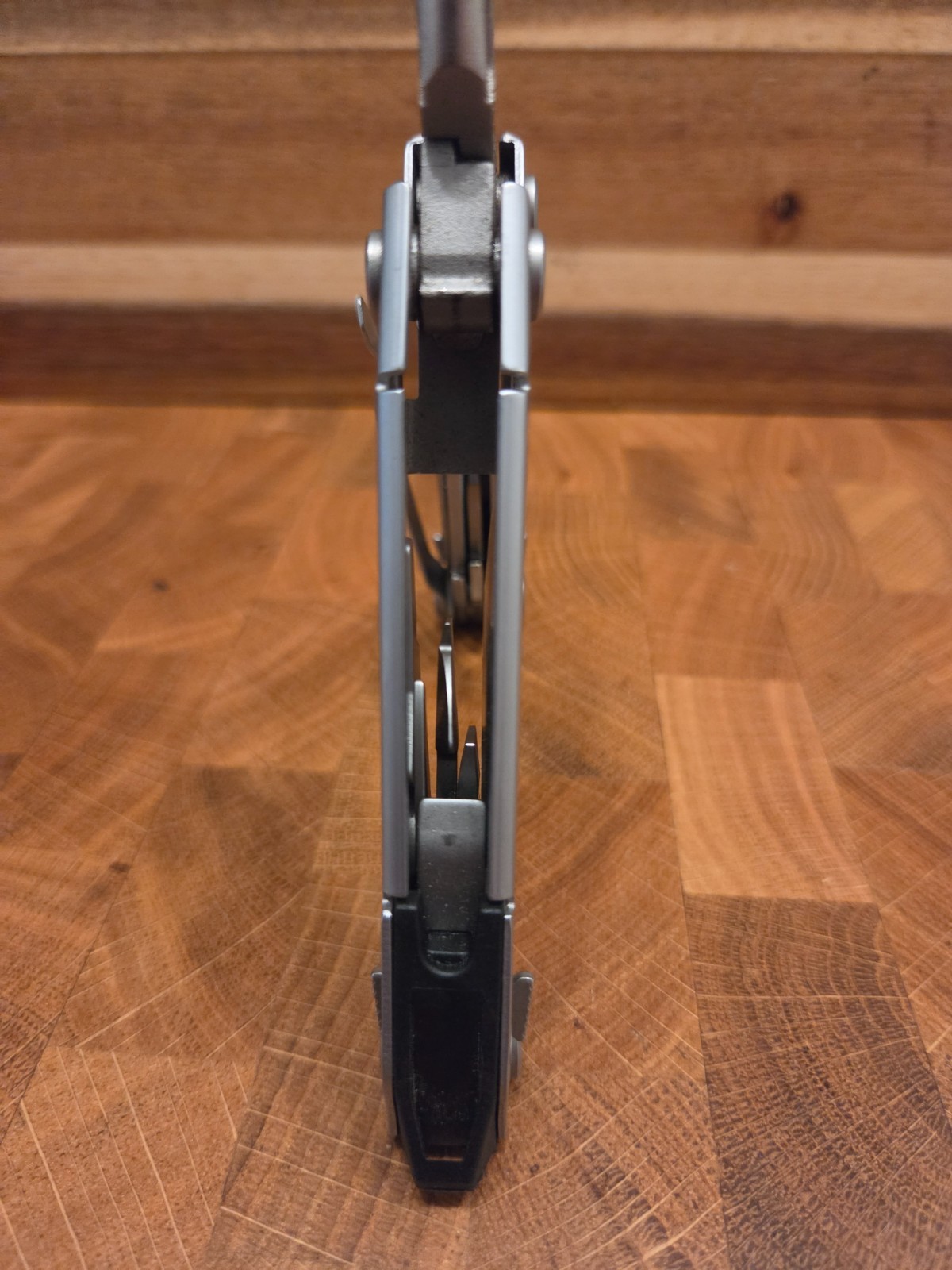 Gerber Suspension NXT Multi-Tool Excellent Condition EDC Stainless steel 15 Tool