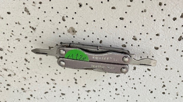Leatherman SQUIRT S4 Silver Scissors Knife File Multi Tool – – – – –
