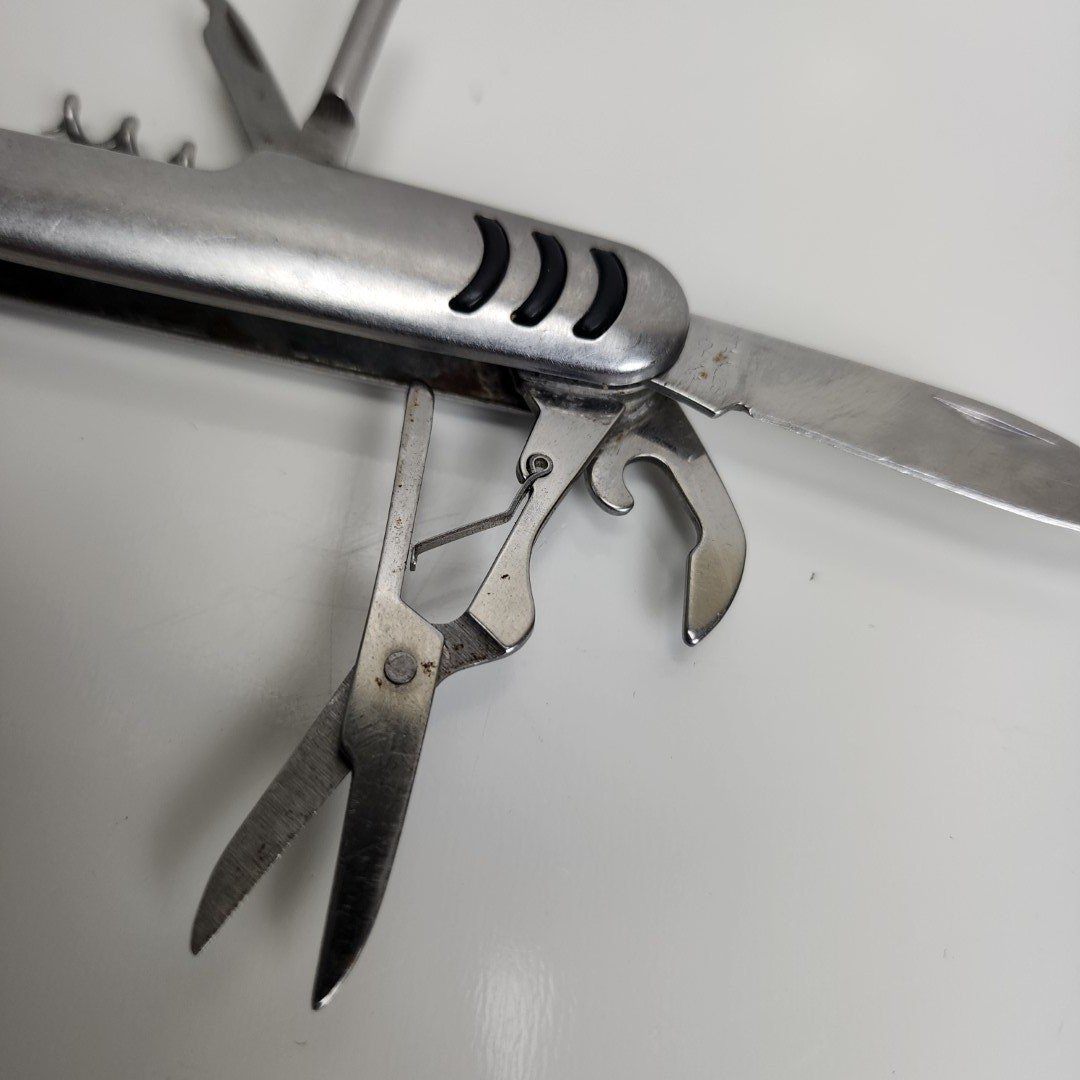 VTG 7in1 Multi 3 inch Rubber Grips Outdoor Stainless Steel Utility Camping Tool