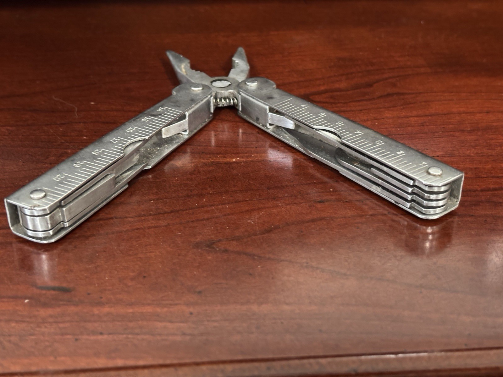 Winchester Stainless Multi-Function Tool-Folding Pliers & Utility Knives &Tools
