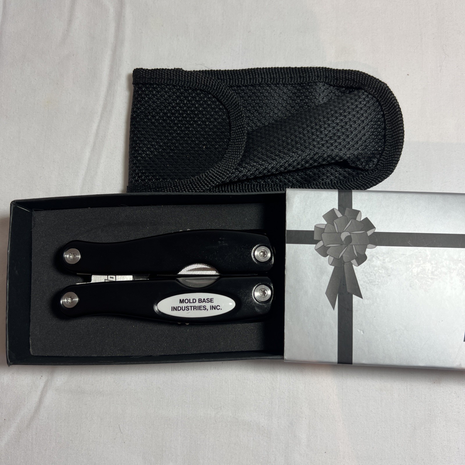 14-In-1 Multitool with Safety Locking, Professional Stainless Steel Multitool