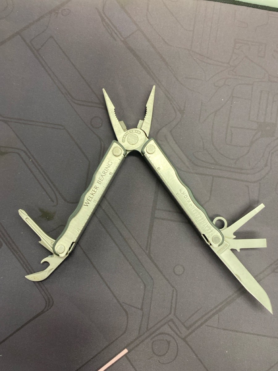 Leatherman Kick Folding Multi Tool Knife Screwdriver (WBP018431)