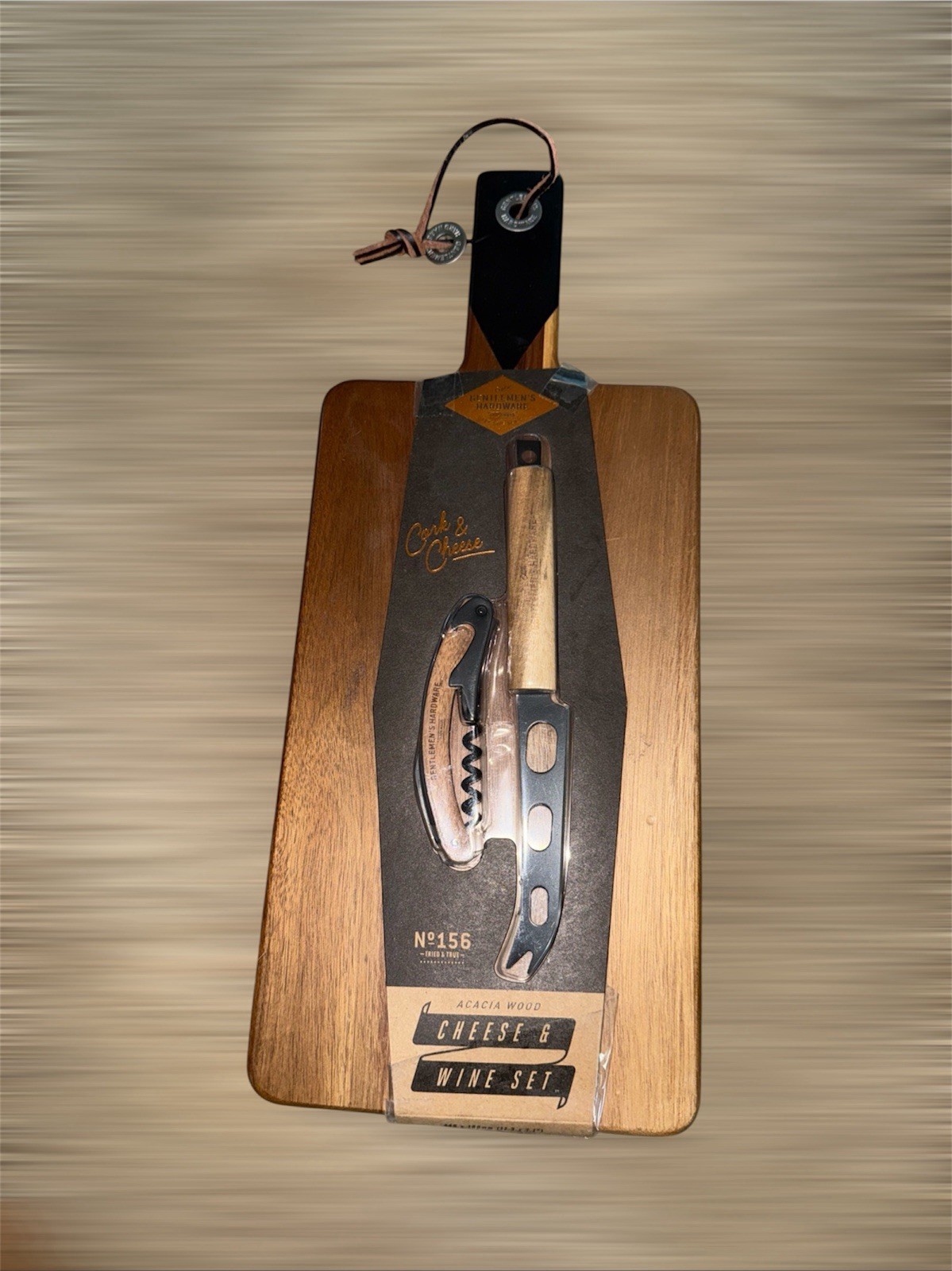 Gentlemen’s Hardware Cheese Board & Wine Set No 156 New
