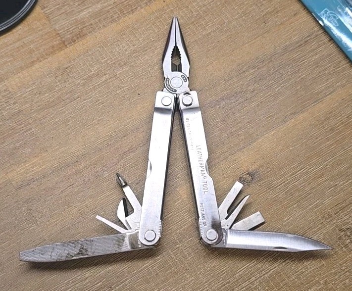 EUC Leatherman Multi Tool With Leather Case VTG Original 1993 USA #1325473
