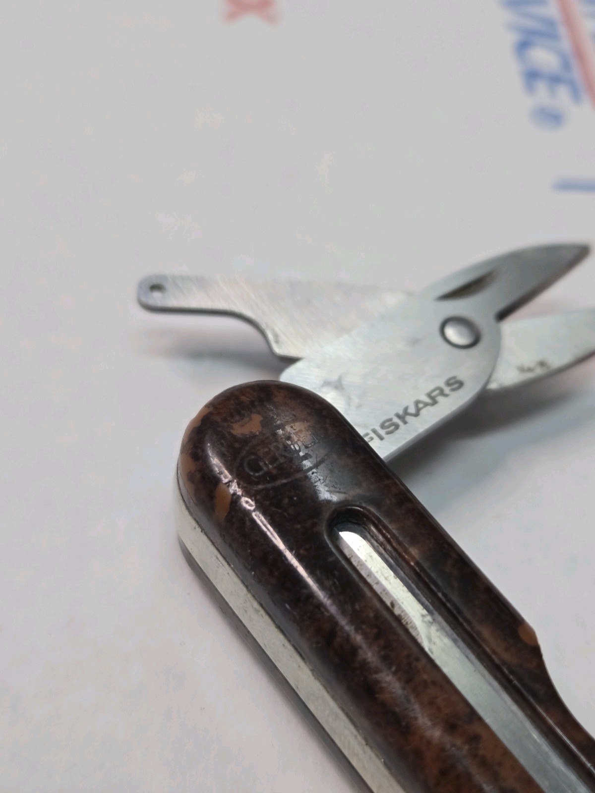 Gerber Fiskars Folding Multi-Tool Knife Keychain READ DESCRIPTION