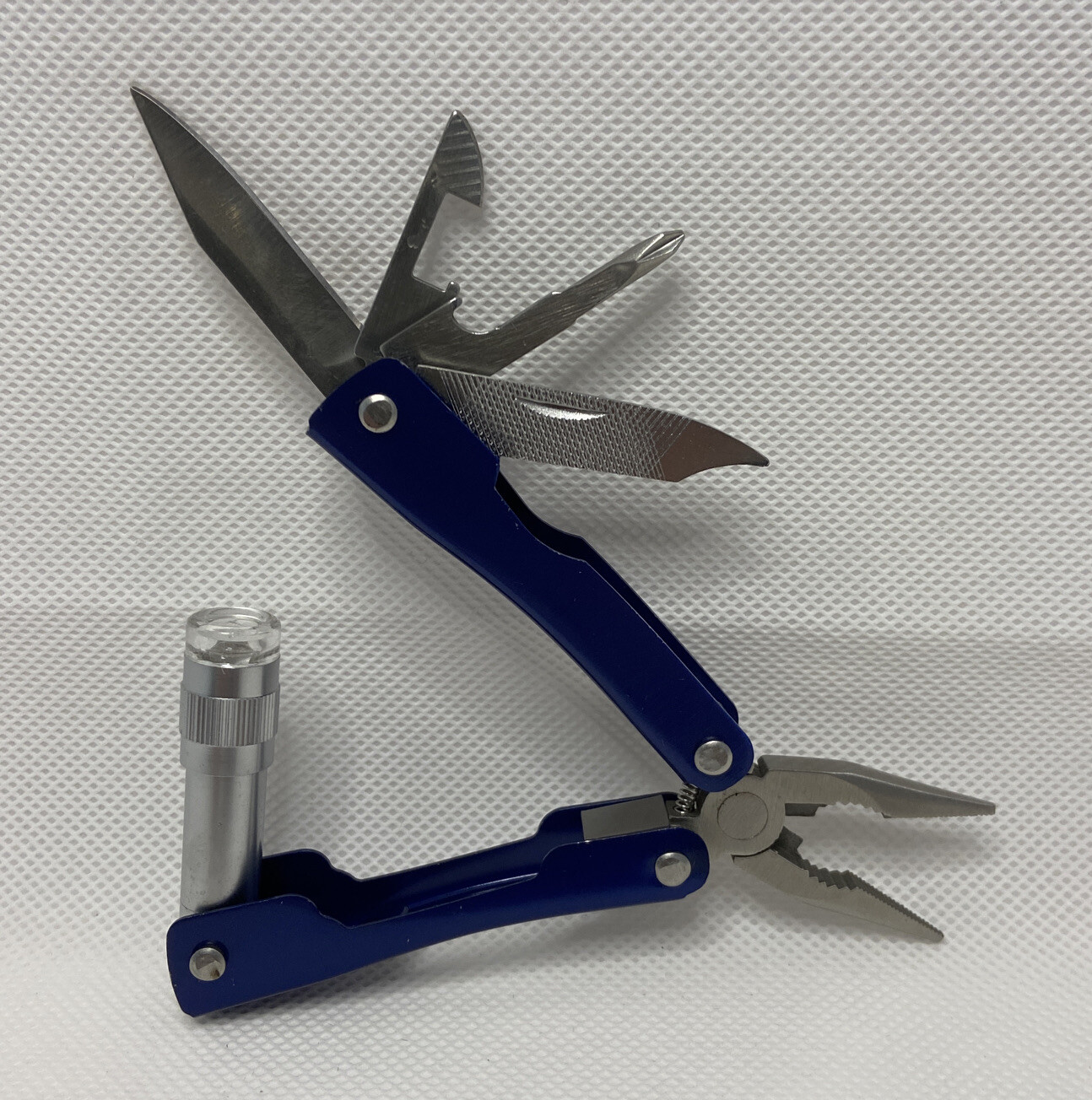 Set Of 2 Multi-Tools Eddie Bauer And Unbranded