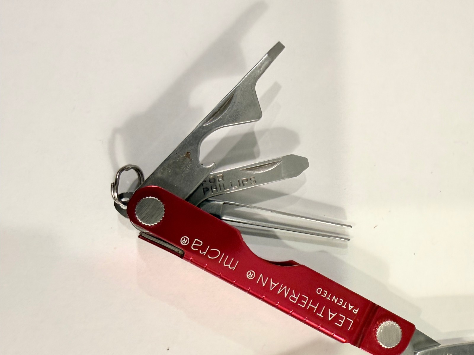 LEATHERMAN MICRA RED METALLIC MULTI-TOOL – ADVERTISEMENT LEXUS