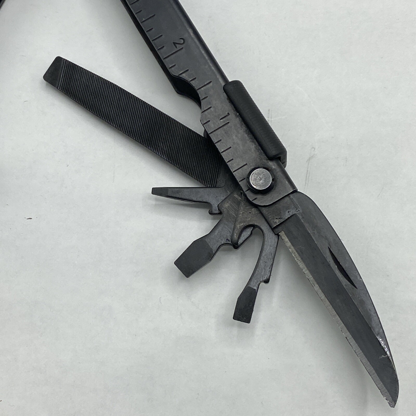 Gerber MP 600, Carbide Cutters, Needlenose – Black