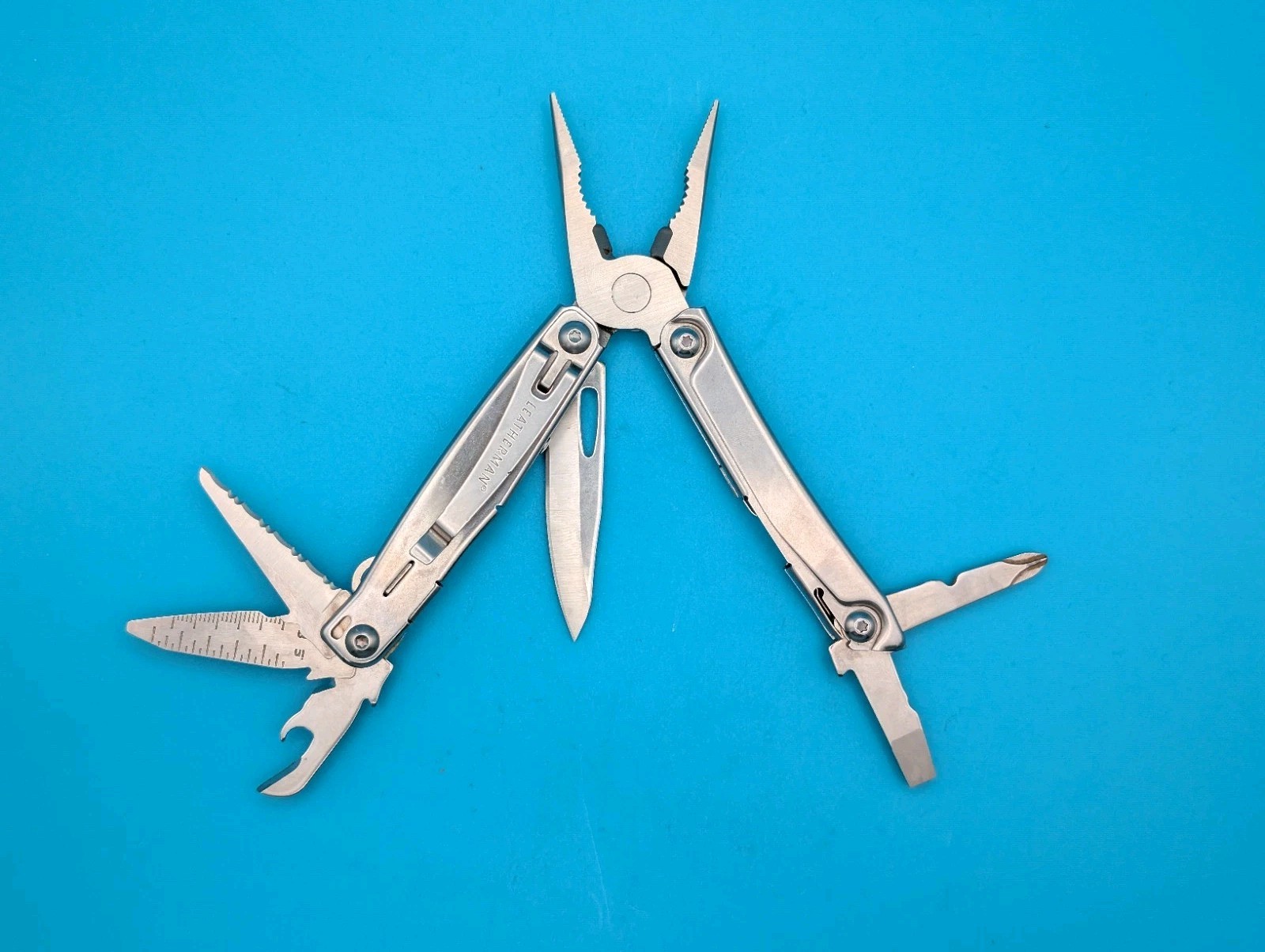 Leatherman Bolster 13 Tool Stainless Steel Multi-Tool!