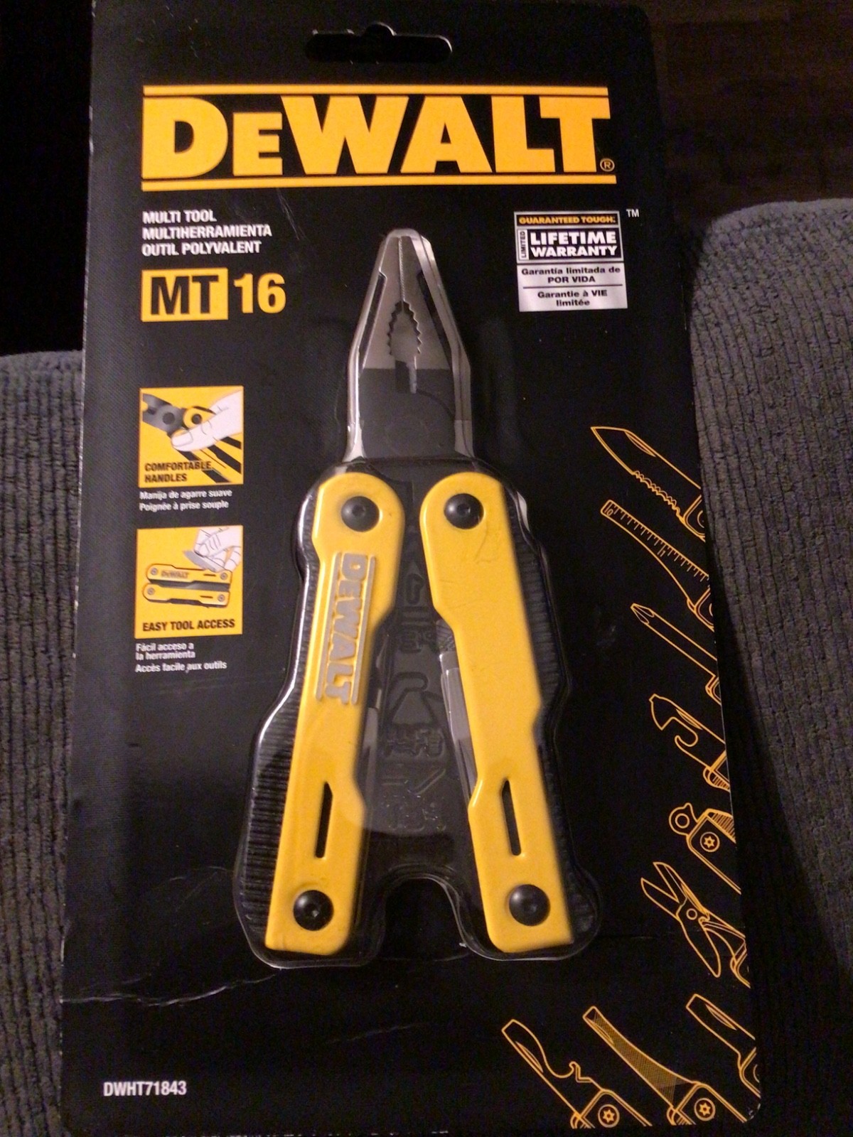 New DEWALT MT16 Multi-Tool 16-FUNCTION Folding Pliers Knife with Screwdriver