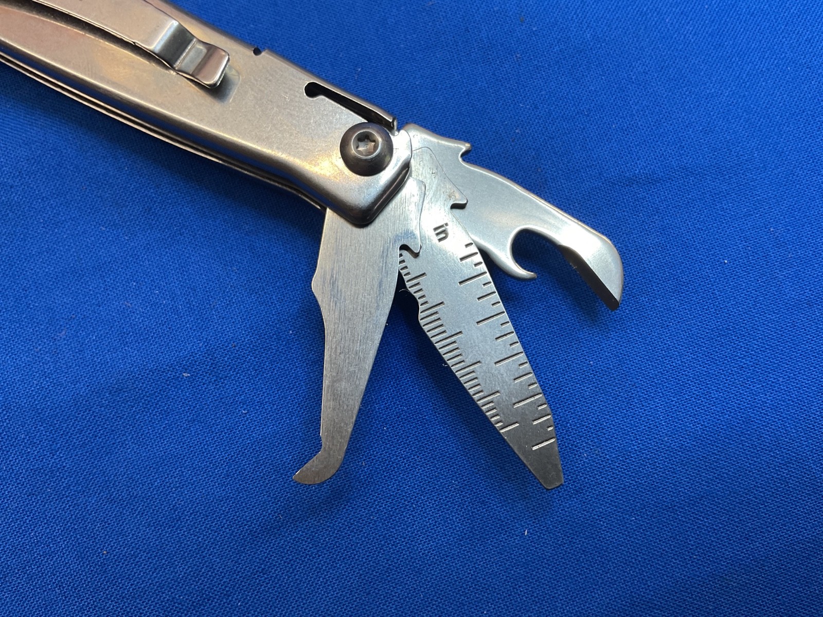Leatherman Rev Multi-Tool Knife Plier 2018 Date Code