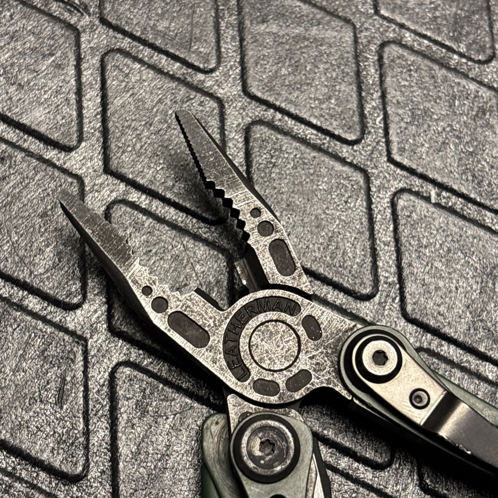 Leatherman Skeletool CX Multitool, Green!
