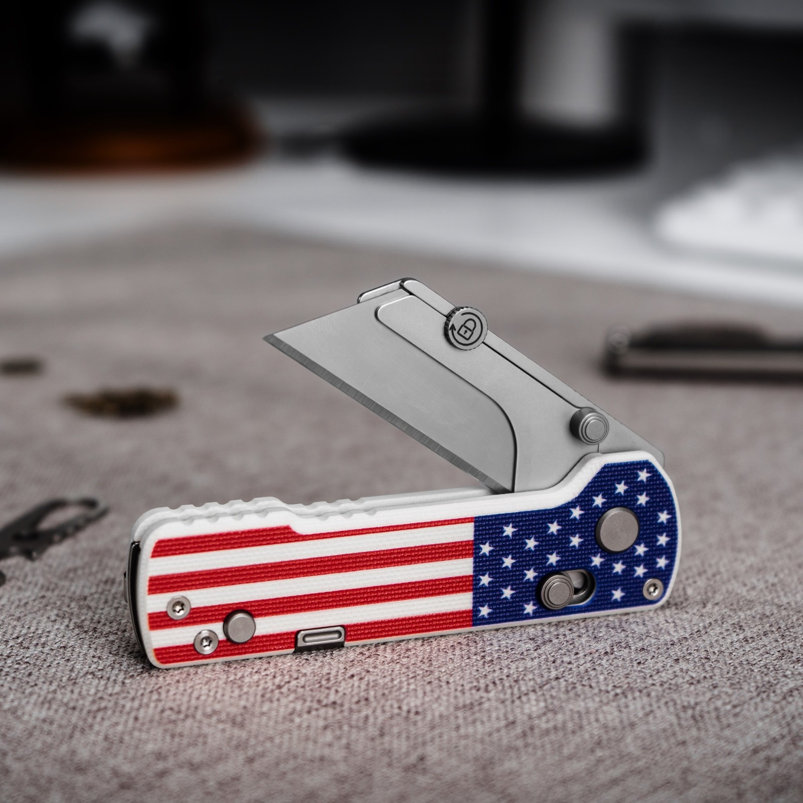 Olight U1 Pro Stars & Stripes Multitool Folding Utility Knife
