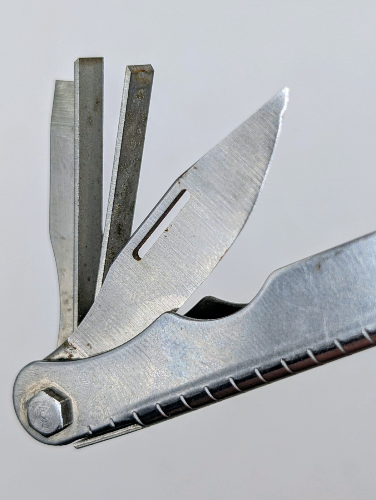 SOG CrossCut Stainless 9-In-1 Multi-Tool with Compound Leverage Scissors Retired
