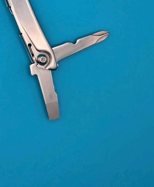 Leatherman Rev 3.8″ Multi-Tool, Stainless!
