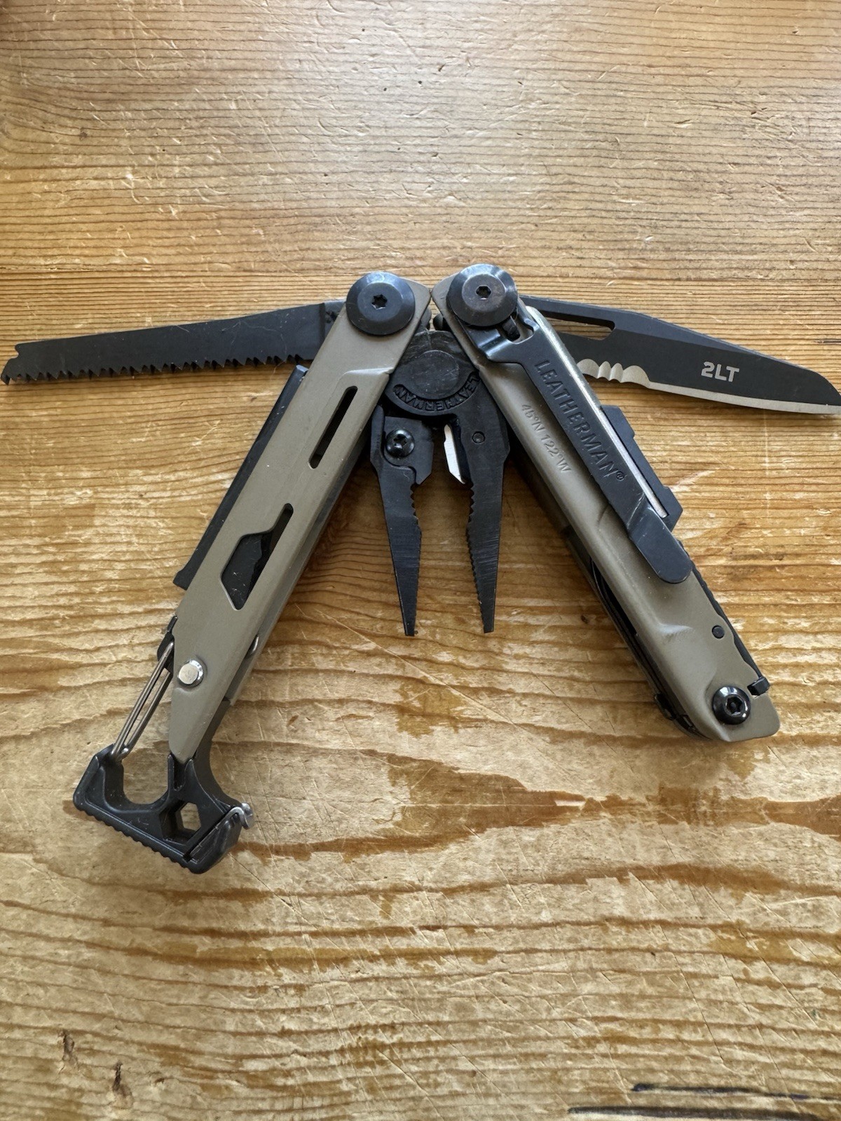 Leatherman Signal Multitool Coyote Tan Black Oxide Survival Knife – Engraved