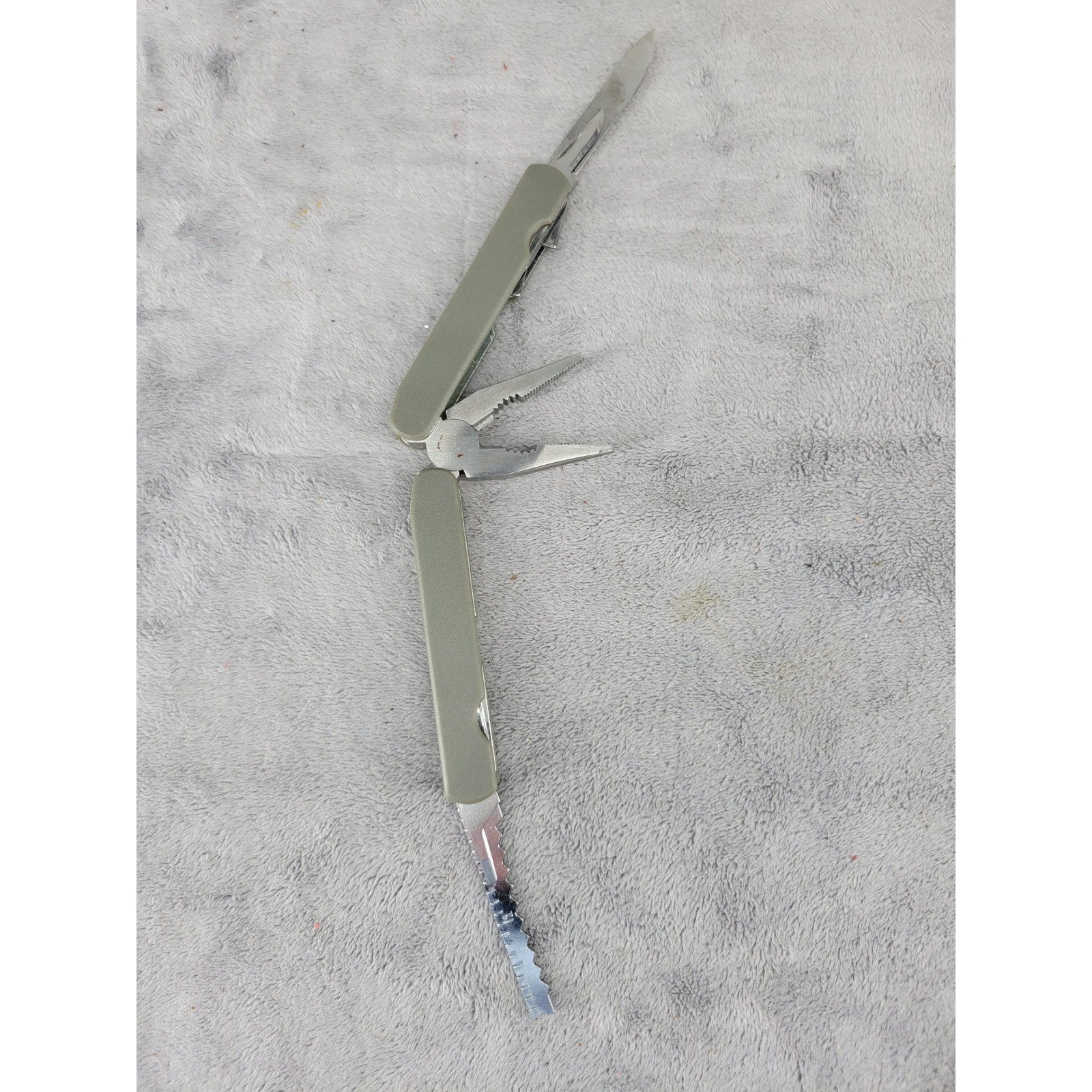 Bell Stainless Steel Folding Multi-Tool Pliers Knife Saw Olive Green EDC Pocket