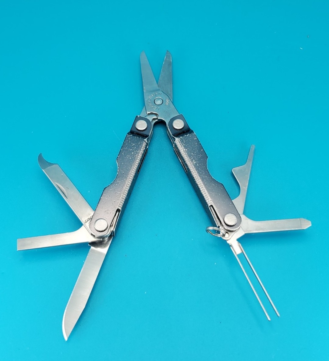 Leatherman Micra Multi-Tool, Knife, Scissors, Key Ring, Gray! *LOCKHEED MARTIN*