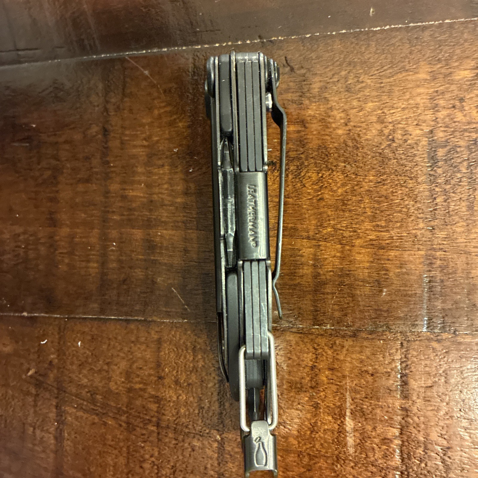 Leatherman Skeletool Multi-Tool – Topo – Black – Nice!